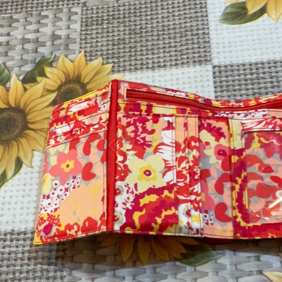 Vera Bradley red wallet with floral lining, good condition. - Picture 4 of 9